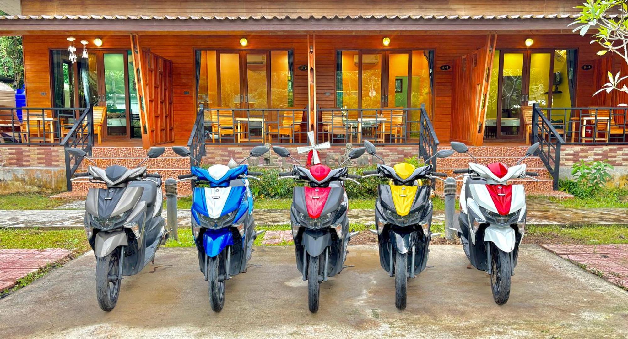 Aow Thai Homestay Ban Hin Dam Exterior photo